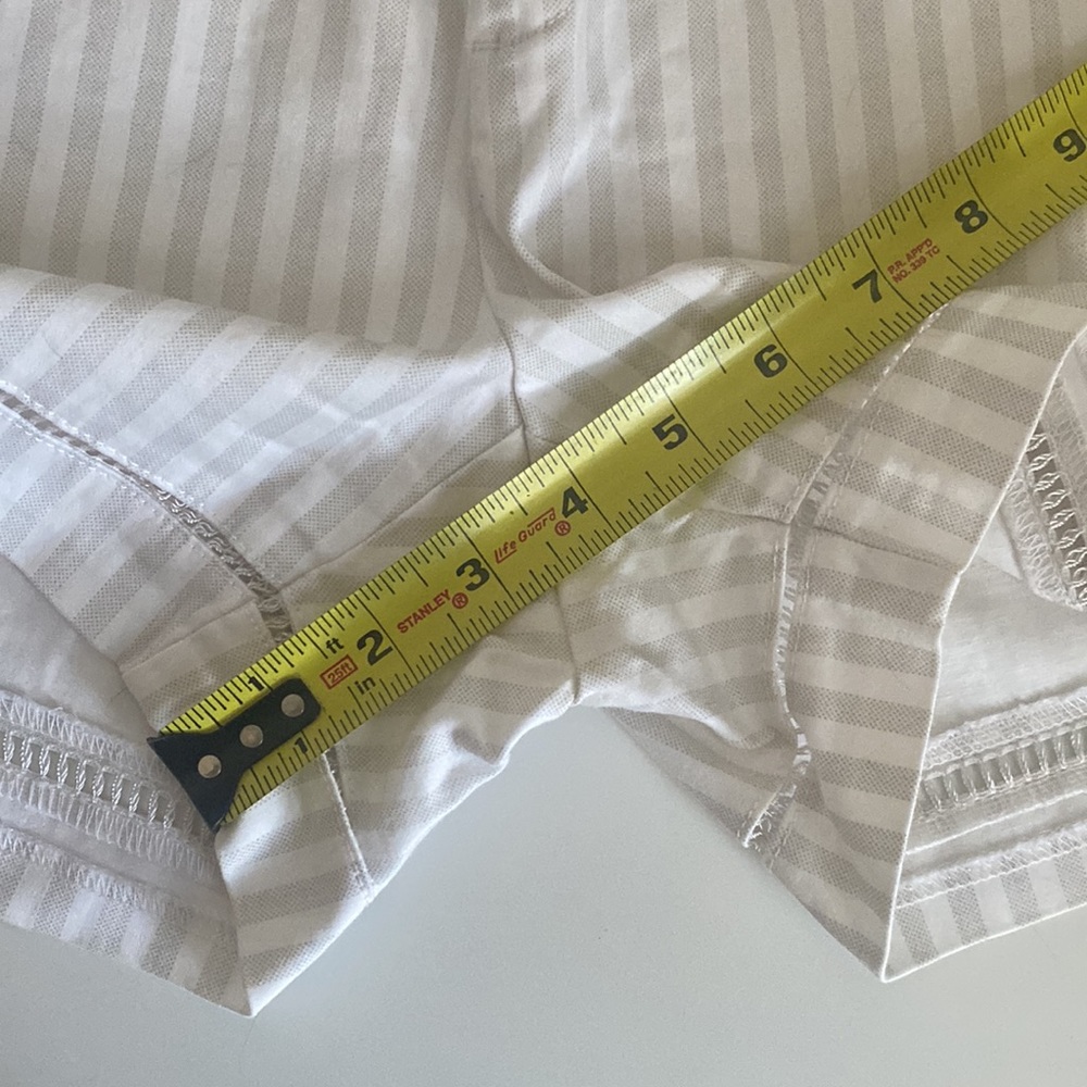 Calvin Klein Striped Embroidered Shorts Size 2 Cotton Blend White Light Gray - Picture 10 of 11